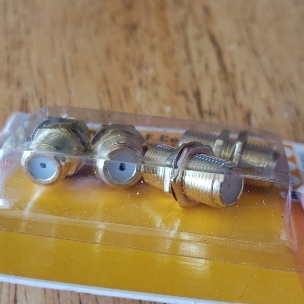 RCA Coaxe Cable In Line F Connector 4 In Package New - Picture 4 of 5